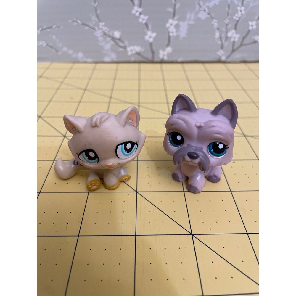 Hasbro LPS Littlest Pet Shop Scotty Dog & Cream Colored Cat Figure Lot Of 2